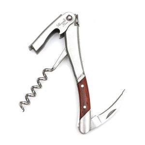 tire bouchon Showing Fine